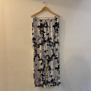 VALERIE STEVENS FLORAL PANTS